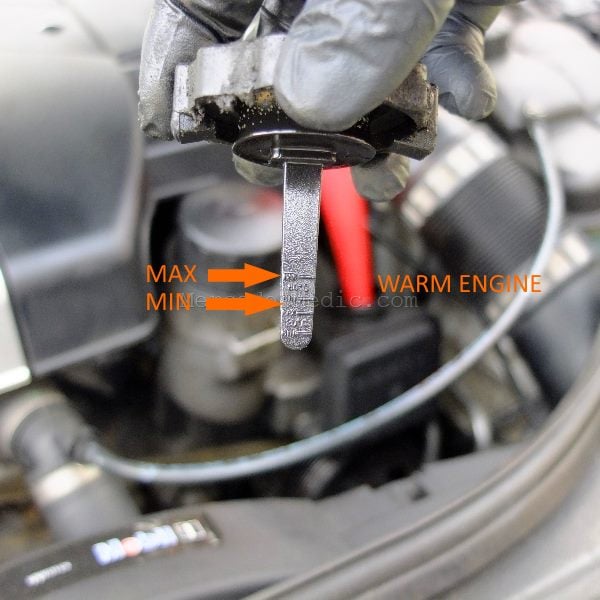 Power steering fluid level min max mercedes benz