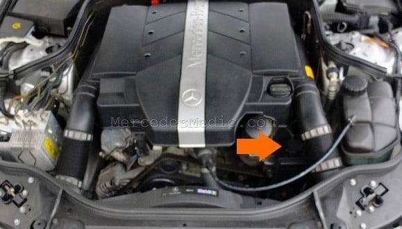 Power steering reservoir location mercedes benz