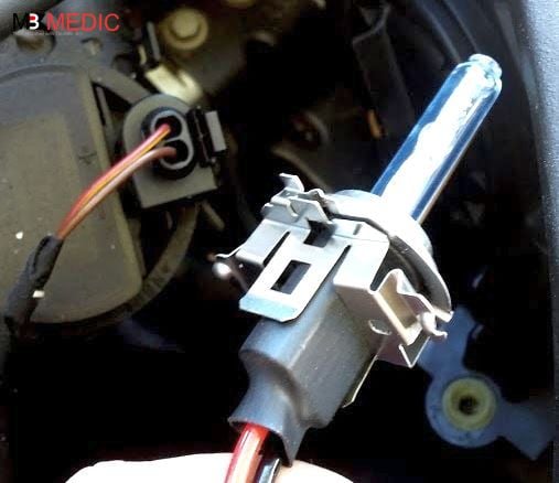 how to install h7 hid bulb on mercedes