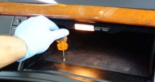 how to remove s430 s500 glove box w220